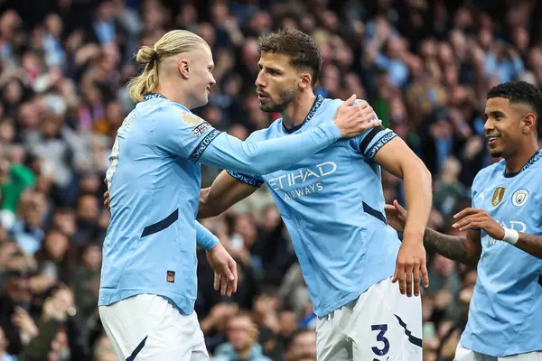 Manchester City 'den Erling Haaland, 22 Eylül 2024 tarihinde Etihad Stadyumu' nda oynanan Premier League maçında 100. golünü attı.