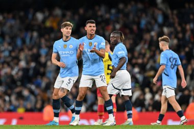 Manchester City 'den Matheus Nunes, 24 Eylül 2024' te Etihad Stadyumu 'nda oynanan Carabao Kupası maçında Manchester City ile Watford arasındaki maçı 2-0 kazanma hedefini kutluyor.