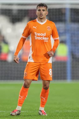 Blackpool takımından Albie Morgan 24 Eylül 2024 'te John Smith' in stadyumunda Huddersfield Town 'a karşı Blackpool maçında