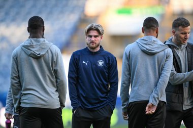 Blackpool takımından Hayden Coulson, 24 Eylül 2024 'te John Smith Stadyumu' nda oynanan Huddersfield Town-Blackpool maçı öncesinde geldi.