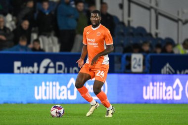 Blackpool 'dan Odel Offiah, 24 Eylül 2024' te John Smith Stadyumu 'nda oynanan Huddersfield Town-Blackpool maçında sahada.