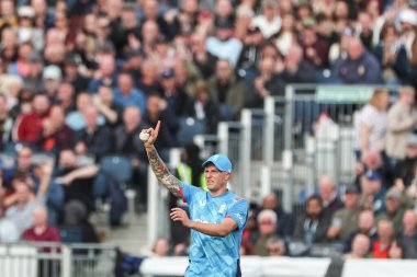 İngiltere 'den Brydon Carse, 24 Eylül 2024' te İngiltere 'nin Avustralya' ya karşı oynadığı The Seat Unique Riverside, Chester-le-street, Birleşik Krallık 'ta oynanan 3.