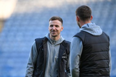 Blackpool 'dan Lee Evans 24 Eylül 2024' te İngiltere 'nin Huddersfield Stadyumu' nda oynanan Huddersfield Town-Blackpool maçı öncesinde geldi.