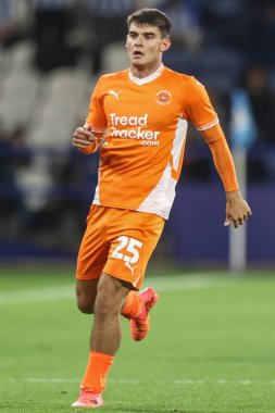Blackpool 'dan Rob Apter 24 Eylül 2024' te John Smith Stadyumu 'nda Huddersfield Town' a karşı Blackpool 'da oynanan Gökyüzü İddia Ligi 1 karşılaşmasında