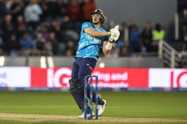 Jamie Smith yüksek topunun Avustralyalı Glenn Maxwell 'in eline düşüşünü izledi. 3. Metro Bankası 1. Gün Uluslararası Maçı sırasında İngiltere Avustralya' ya karşı The Seat Unique Riverside, Chester-le-street, Birleşik Krallık, 24 Eylül 2024