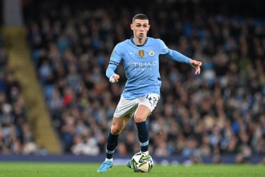 Manchester City 'den Phil Foden, 24 Eylül 2024 tarihinde Etihad Stadyumu' nda oynanan Carabao Kupası karşılaşmasında Manchester City ile Watford karşı karşıya.