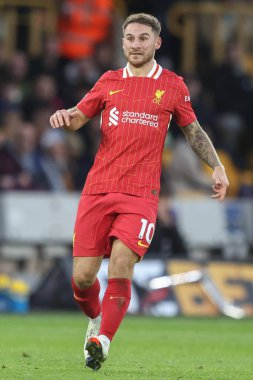 Liverpool 'dan Alexis Mac Allister Premier League maçı sırasında Wolverhampton Wanderers Liverpool' a karşı Molineux, Wolverhampton, Birleşik Krallık, 28 Eylül 2024
