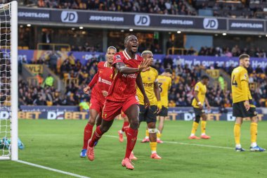 Liverpool 'dan İbrahima Konat, 28 Eylül 2024 tarihinde İngiltere' nin Wolverhampton kentinde oynanan Premier League karşılaşmasında Wolverhampton Wanderers 'a karşı Liverpool maçında 0-1 kazanma hedefini kutluyor.
