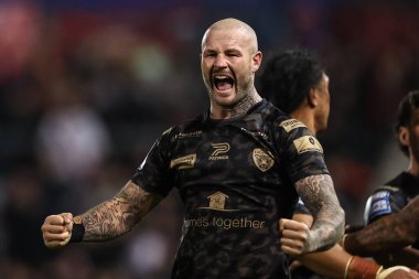 Leigh Leoparları 'ndan Zak Hardaker, 27 Eylül 2024' te İngiltere 'de Salford Halk Stadyumu' nda oynanan Betfred Süper Lig eleme maçında Leighs 'in kazanmasını kutluyor.