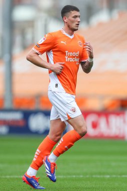 Blackpool takımından Oliver Casey 28 Eylül 2024 'te Bloomfield Road, Blackpool' da oynanan Blackpool - Burton Albion maçında