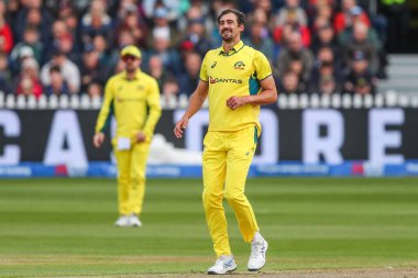 Avustralyalı Mitchell Starc, Birleşik Krallık 'ın Bristol şehrinde oynanan ve İngiltere' nin Avustralya 'ya karşı oynadığı maçta 29 Eylül 2024 tarihinde tepki gösterdi.