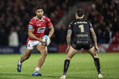 Salford Red Devils takımından Nene Macdonald, 27 Eylül 2024 'te İngiltere' de oynanan Betfred Süper Lig eleme maçında Salford Red Devils, Leigh Leoparlarına karşı oynuyor.