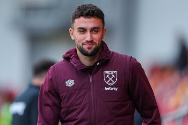 West Ham United takımından Maximilian Kilman, Premier League maçından önce Gtech Community Stadyumu 'na geldi. Brentford, West Ham United' a karşı Gtech Community Stadyumu, Londra, Birleşik Krallık, 28 Eylül 2024