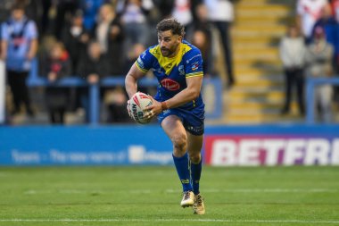 Warrington Wolves 'un Toby King' i, 28 Eylül 2024 'te İngiltere' nin Warrington şehrinde oynanan Betfred Süper Lig eleme maçında 2 Warrington Wolves-St Helens maçında bir çıkış yaptı.