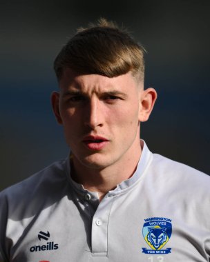 Warrington Wolves 'tan Matty Nicholson, 28 Eylül 2024' te Halliwell Jones Stadyumu, Warrington, İngiltere 'de oynanan Betfred Süper Lig play-off eleme maçı öncesinde