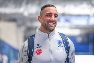 Warrington Wolves 'tan Paul Vaughan, 28 Eylül 2024' te İngiltere 'nin Warrington şehrindeki Halliwell Jones Stadyumu' nda oynanan 2 Warrington Wolves-St Helens maçında Betfred Süper Lig play-off elemelerinden önce geldi.