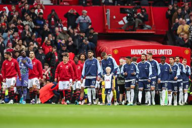 Manchester United 'ın Tottenham Hotspur' a karşı 29 Eylül 202 'de Old Trafford, Manchester, İngiltere' de oynanan Premier League karşılaşmasında takımlar öne çıkıyor.