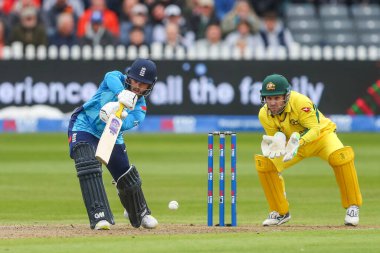 İngiltere 'den Ben Duckett, Birleşik Krallık' ın Bristol şehrinde oynanan ve İngiltere 'nin Avustralya' ya karşı oynadığı 