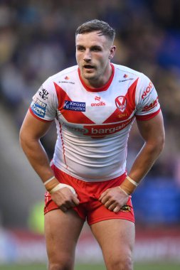 St. Helens 'ten Matty Lees, 28 Eylül 2024' te İngiltere 'nin Warrington şehrindeki Halliwell Jones Stadyumu' nda oynanan Betfred Süper Lig eleme maçına bakıyor.