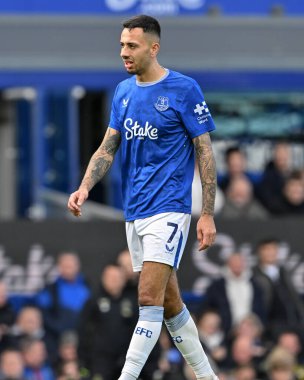Everton 'dan Dwight McNeil Premier League maçı sırasında Everton, 28 Eylül 2024' te Goodison Park, Liverpool 'da Crystal Palace' a karşı.