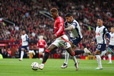 Manchester United takımından Marcus Rashford, Manchester United ile Tottenham Hotspur maçında 29 Eylül 2024 'te Old Trafford, Manchester, İngiltere' de gol attı.