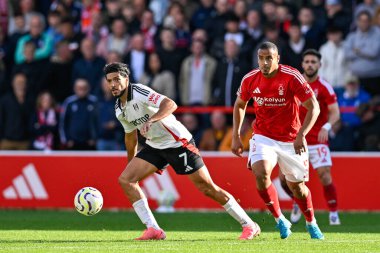 Fulham FC 'den Raul JIMENEZ Premier League maçında topu karşılıyor Nottingham Forest Fulham' a karşı City Ground, Nottingham, İngiltere, 28 Eylül 2024