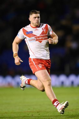 St. Helens 'ten Morgan Knowles, 28 Eylül 2024' te İngiltere 'nin Warrington şehrindeki Halliwell Jones Stadyumu' nda oynanan Betfred Süper Lig eleme maçına bakıyor.