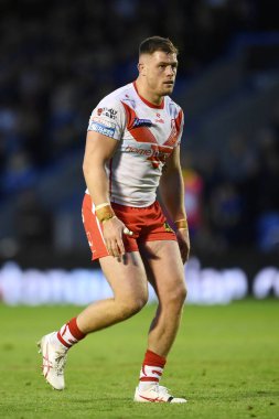 St. Helens 'ten Morgan Knowles, 28 Eylül 2024' te İngiltere 'nin Warrington şehrindeki Halliwell Jones Stadyumu' nda oynanan Betfred Süper Lig eleme maçına bakıyor.