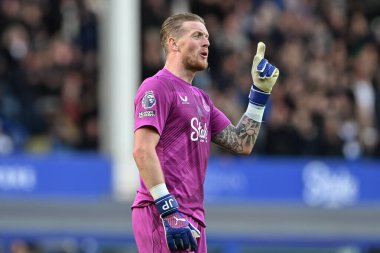Everton 'dan Jordan Pickford, 28 Eylül 2024' te İngiltere 'nin Liverpool kentinde oynanan Everton-Crystal Palace maçı sırasında antrenman yapıyor.