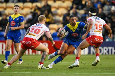 Warrington Wolves 'tan Paul Vaughan, 28 Eylül 2024' te İngiltere 'nin Warrington şehrinde oynanan ve Halliwell Jones Stadyumu' nda oynanan 2 Warrington Wolves-St Helens maçında ilk hamlesini yaptı.