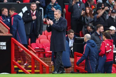 Premier Lig maçında Tottenham Hotspur 'un Ange Postecoglou teknik direktörü Manchester United Tottenham Hotspur' a karşı Old Trafford, Manchester, Birleşik Krallık 'ta 29 Eylül 202