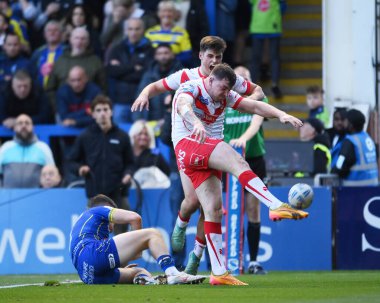 St. Helens 'ten Mark Percival, 28 Eylül 2024' te İngiltere 'nin Warrington şehrindeki Halliwell Jones Stadyumu' nda oynanan Betfred Süper Lig eleme maçında takımının ikinci denemesini kutluyor.