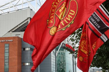 Old Trafford 'un bir görüntüsü, Manchester United' ın Tottenham Hotspur 'a karşı oynadığı Premier League maçında Utd bayraklarının bir kısmı 29 Eylül 202' de Old Trafford, Manchester 'da çekildi.