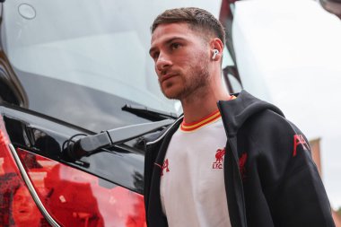 Liverpool 'dan Alexis Mac Allister, 28 Eylül 2024' te İngiltere 'nin Molineux kentinde oynanan Premier Lig karşılaşmasında Wolverhampton Wanderers' a karşı Liverpool maçına geldi.