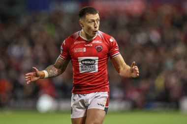 Salford Red Devils Deon Cross, Salford Community Stadyumu, Eccles, Birleşik Krallık 'ta 27 Eylül 2024' te oynanan Betfred Süper Lig eleme turu eleme turu 1 Salford Red Devils - Leigh Leopards maçı sırasında hat yetkilisiyle tepkimeye girdi.