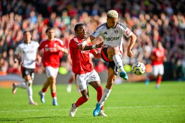 Fulham FC 'den Antonee ROBINSON Premier League maçında topla saldırıyor Nottingham Forest Fulham' a karşı City Ground, Nottingham, İngiltere, 28 Eylül 2024