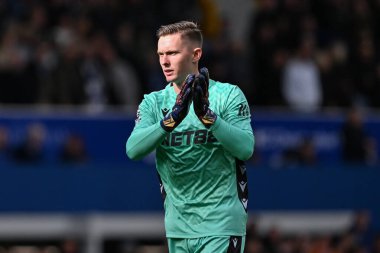 Crystal Palace 'dan Dean Henderson, 28 Eylül 2024' te İngiltere 'nin Liverpool kentinde oynanan Everton-Crystal Palace maçı öncesinde taraftarlarını alkışladı.