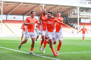 Blackpool 'dan Rob Apter, 28 Eylül 2024' te Bloomfield Road, Blackpool 'da oynanan Blackpool - Burton Albion maçında 2-0 kazanma hedefini kutluyor.