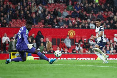 Tottenham Hotspur 'dan Dominic Solanke gol atmasına karşın Manchester United' ın Tottenham Hotspur 'a karşı oynadığı Premier League maçında Manchester United tarafından 29 Eylül 2024 tarihinde Old Trafford, Manchester' da kurtarıldı.