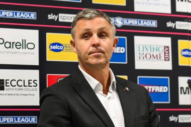 Paul Rowley, Salford Red Devils 'in baş antrenörü. 27 Eylül 2024' te İngiltere 'de oynanan Betfred Süper Lig eleme maçında Salford Red Devils - Leigh Leopards maçında oynanan basın toplantısında Salford Red Devils' in baş antrenörü oldu.