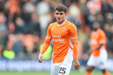 Blackpool 'dan Rob Apter, Sky Bet Ligi 1 karşılaşmasında Blackpool Burton Albion' a karşı Bloomfield Road, Blackpool, Birleşik Krallık, 28 Eylül 2024