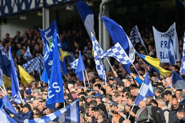 Everton taraftarları Premier Lig maçı öncesinde 28 Eylül 2024 'te İngiltere, Liverpool' daki Goodison Park 'ta Everton ve Crystal Palace maçını seslendirdiler.