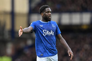 Everton 'dan Orel Mangala, 28 Eylül 2024' te İngiltere 'nin Liverpool kentinde oynanan Everton-Crystal Palace maçı sırasında antrenman yapıyor.