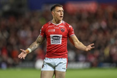 Salford Red Devils Deon Cross, Salford Community Stadyumu, Eccles, Birleşik Krallık 'ta 27 Eylül 2024' te oynanan Betfred Süper Lig eleme turu eleme turu 1 Salford Red Devils - Leigh Leopards maçı sırasında hat yetkilisiyle tepkimeye girdi.