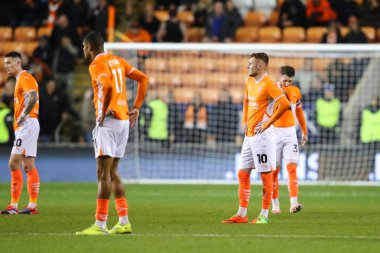 Blackpool 'dan Sonny Carey, 1 Ekim 2024' te Bloomfield Road, Blackpool, İngiltere 'de oynanan Blackpool-Lincoln maçında 1-1 berabere kalma golünü attı.