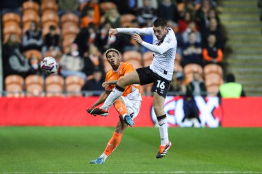 Blackpool 'dan Jordan Lawrence-Gabriel, 1 Ekim 2024' te Bloomfield Road, Blackpool 'da oynanan Blackpool Lincoln City maçında pas verdi.