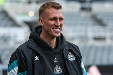 Newcastle United takımından Dan Burn, 1 Ekim 2024 'te İngiltere' nin Newcastle kentindeki St. James 's Park' ta oynanan Carabao Kupası 3. Raunt Newcastle United ile AFC Wimbledon maçına geldi.
