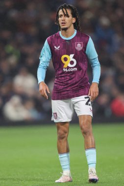 Burnley 'den Hannibal Mejbri Gök İddia Şampiyonası maçında Burnley ile Plymouth Argyle karşı karşıya Turf Moor, Burnley, Birleşik Krallık, 1 Ekim 2024