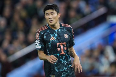 Bayern Münih 'ten Kim Min-Jae UEFA Şampiyonlar Ligi Sahne Maçı' nda Aston Villa, Bayern Münih 'e karşı, Birmingham, İngiltere, 2 Ekim 2024