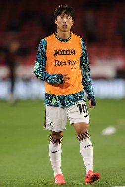 Swansea City 'den Eom Ji-Sung maç öncesi ısınma maçında Sheffield United ile Swansea City' nin Bramall Lane, Sheffield, İngiltere, 2 Ekim 2024 'te oynanan karşılaşmasında